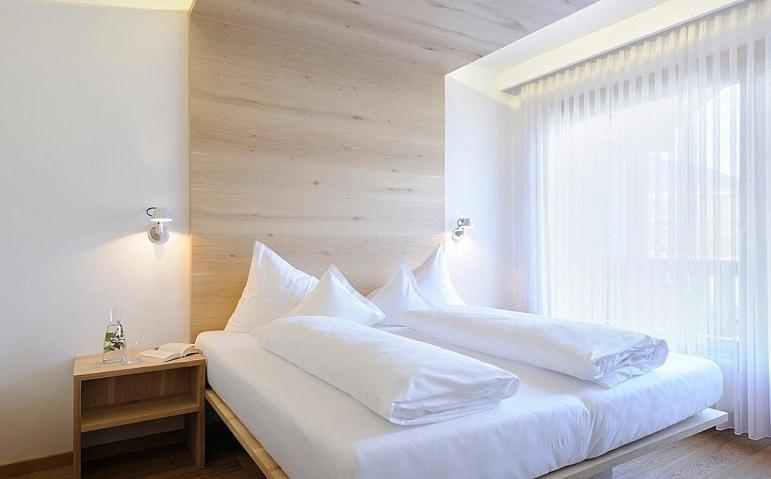 Bio & Wellnesshotel Pazeider - Healing Garden Above Meran مارلينغو الغرفة الصورة